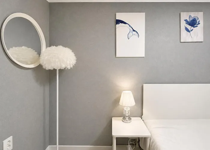 公寓 Hongdae 4min Walkㅣ1st Floorㅣ6peopleㅣ3 Queen Beds 首爾